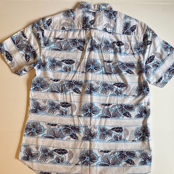 Amongst Others Mens Short Sleeve Shirt Size Large - Picture 3 of 16